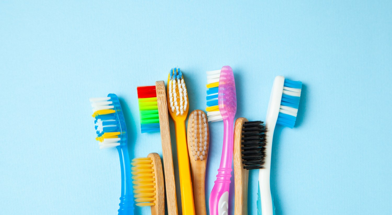 Tipos de cepillos de dientes y beneficios
